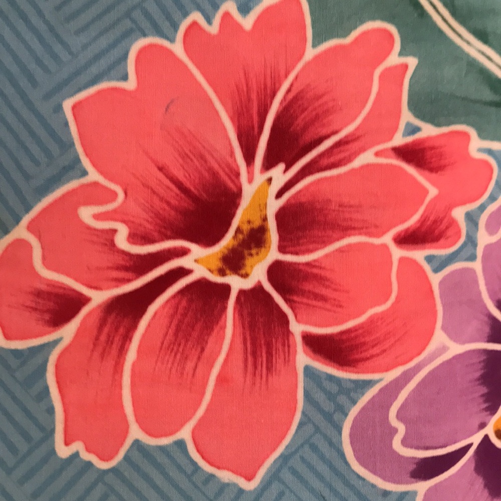 Blue Beach Sarong with Tropical Flowers - Picture 10 of 12